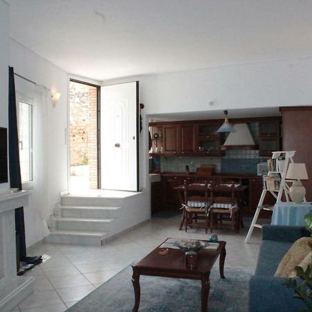 Seafarer'S Suite Galaxidi Bagian luar foto