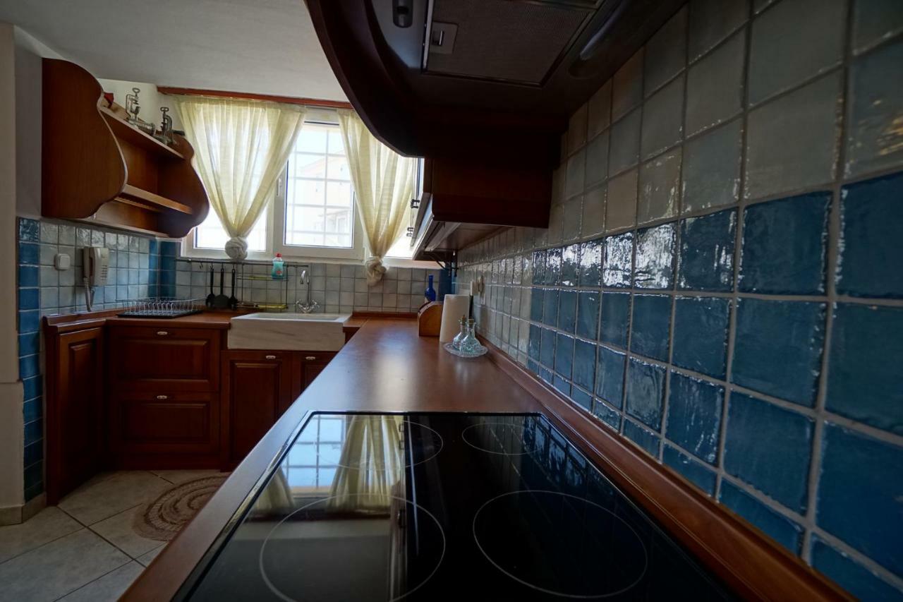 Seafarer'S Suite Galaxidi Bagian luar foto